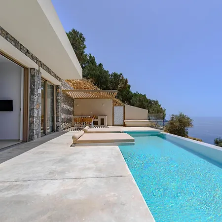 Pyrgos Exquisite